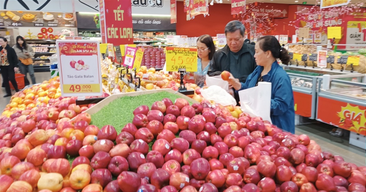 Nhiều cửa hàng, trung tâm thương mại mở cửa trở lại – Báo Lào Cai
