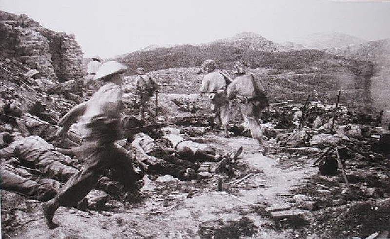 Các vị trí của địch trên đồi Him Lam bị tiêu diệt ngay trong ngày 13-3-1954, ngày mở đầu chiến dịch. Ảnh tư liệu