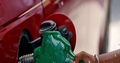 Giá xăng dầu hôm nay 6/6: Tăng mạnh do lo ngại nguồn cung