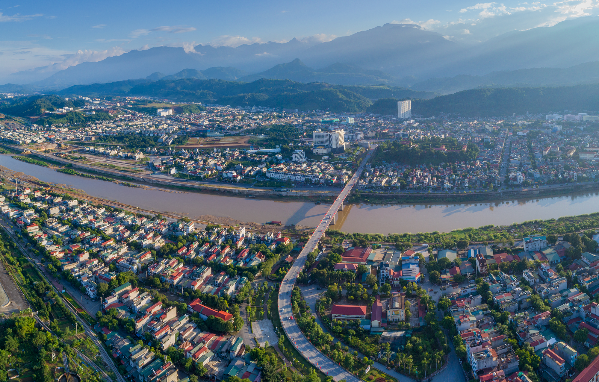 Quy hoạch tỉnh Lào Cai: Mở rộng không gian phát triển, phấn đấu trở thành cực tăng trưởng, trung tâm kết nối giao thương 